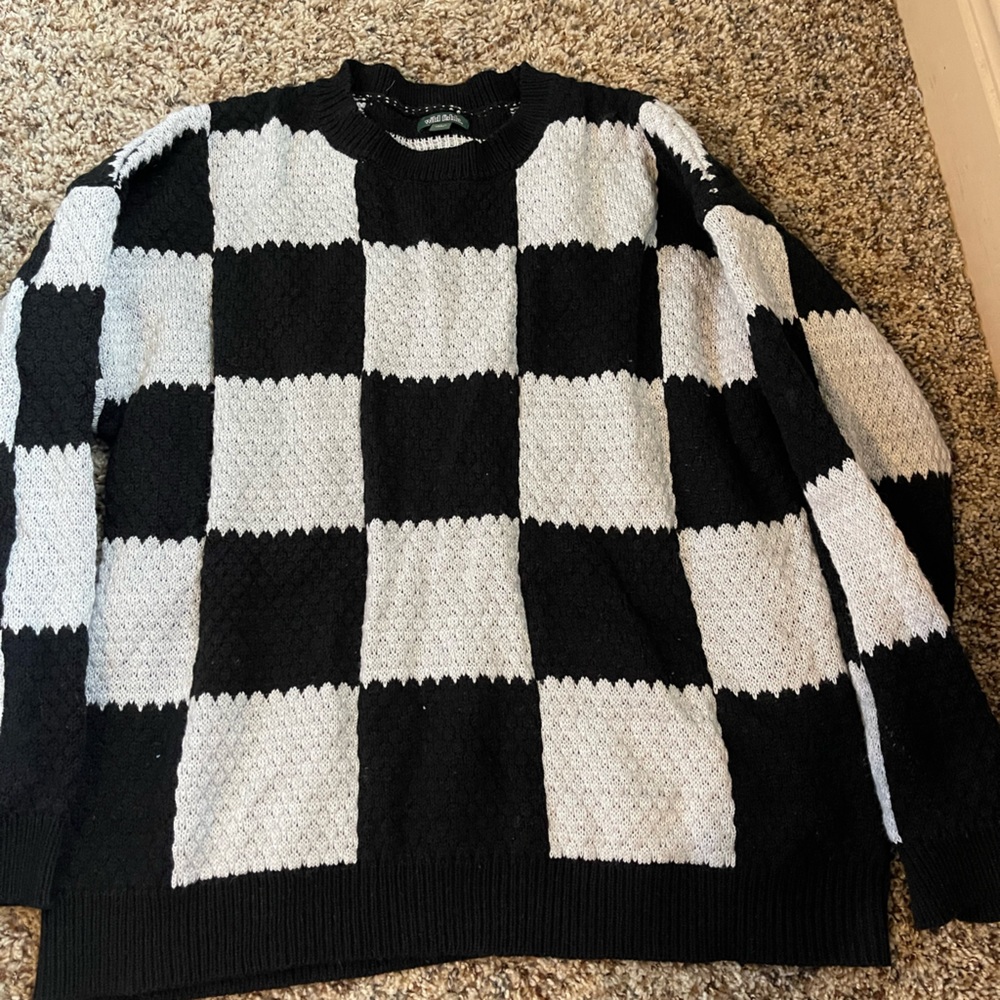Women checkered sweater